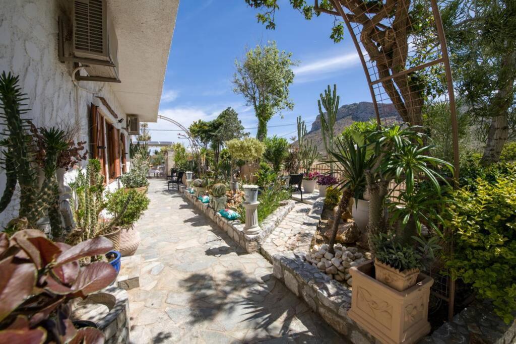 Villa Renas Secret Garden House La Canea Esterno foto